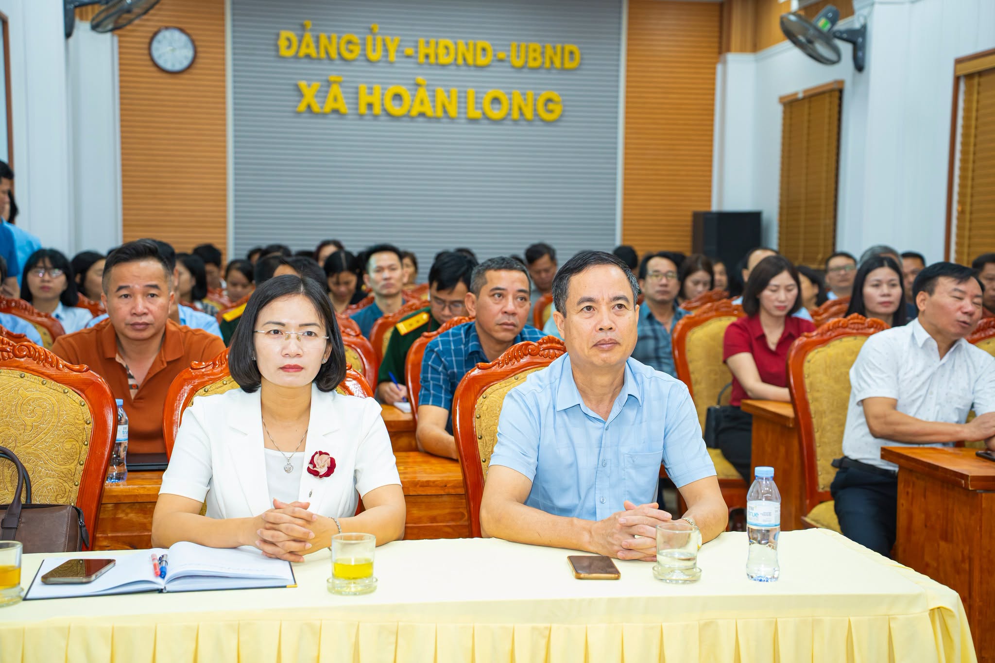 Hoàn Long tham gia Hội nghị quán triệt và triển khai thực hiện Nghị quyết Hội nghị lần thứ tư Ban Chấp hành Trung ương Đảng khóa XIV